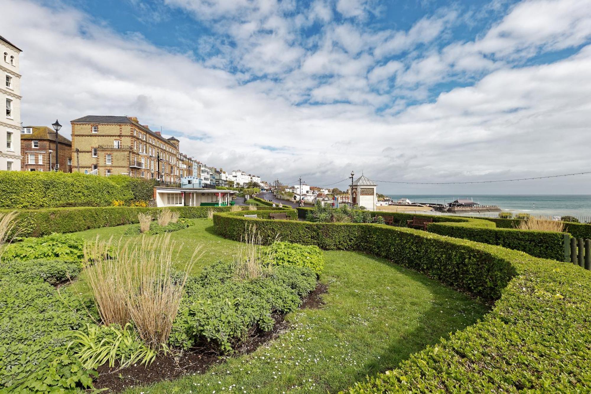 Viking Bay View 3 Bed Apartment Broadstairs Buitenkant foto